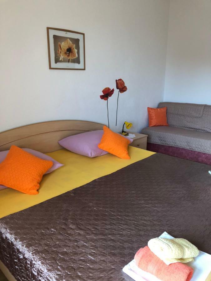 Apartments Mate Baska Voda Ngoại thất bức ảnh